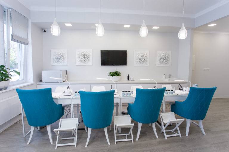 NAILS RELAXATION NAILS RELAXATION - Салон маникюра White