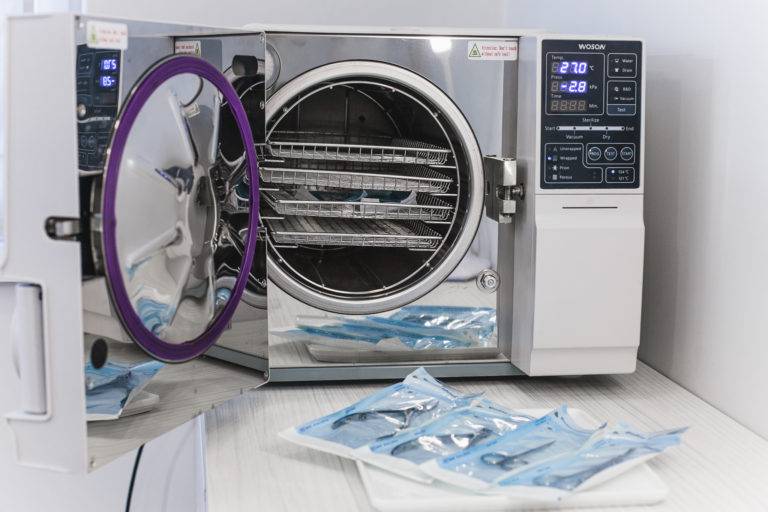 NAILS RELAXATION NAILS RELAXATION - Салон маникюра White