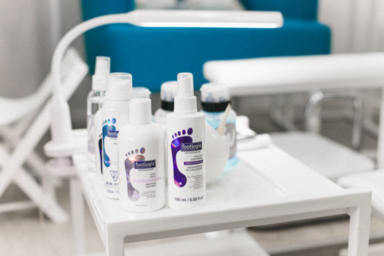 NAILS RELAXATION NAILS RELAXATION - Салон маникюра White